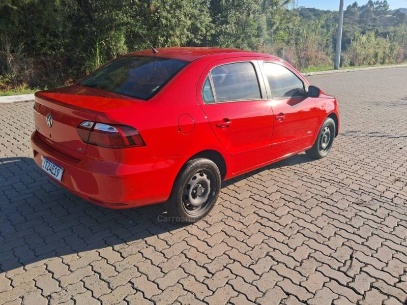 VOLKSWAGEN - VOYAGE - 2013/2013 - Vermelha - R$ 39.900,00